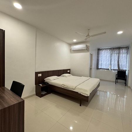 Hotel New Samrat Aurangabad  Eksteriør billede