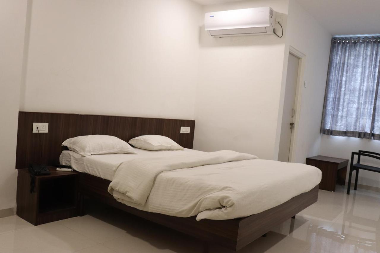 Hotel New Samrat Aurangabad  Eksteriør billede