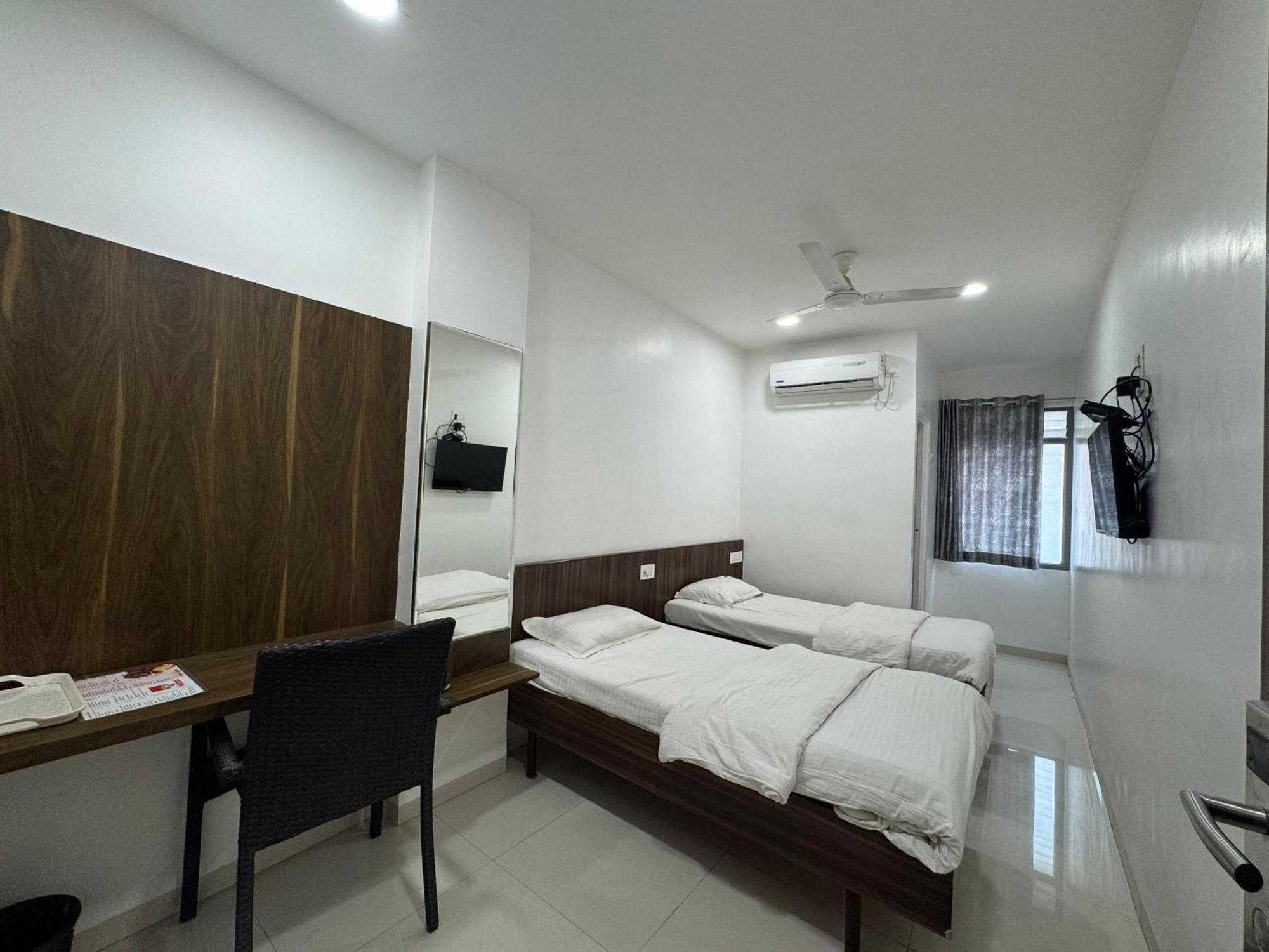Hotel New Samrat Aurangabad  Eksteriør billede